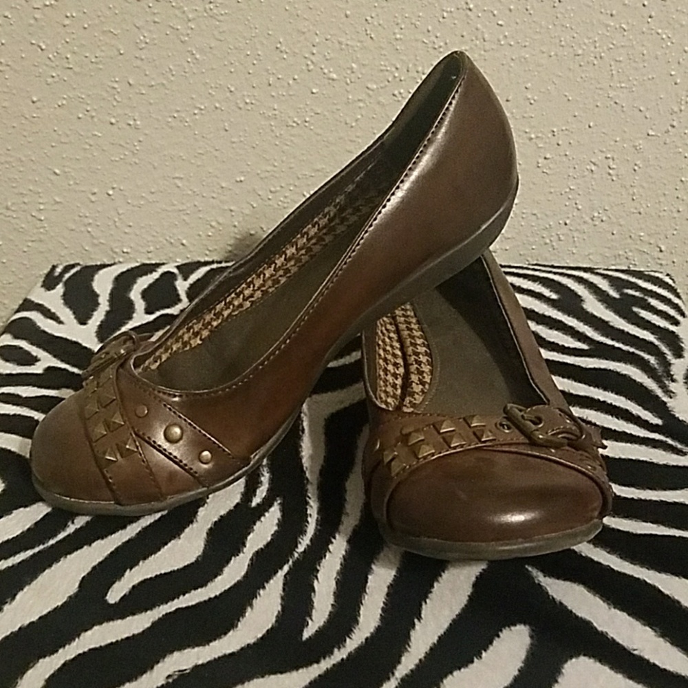 Brown studded Flats